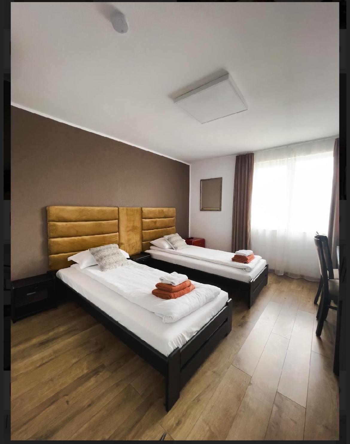 Myda Hotell Apahida Eksteriør bilde
