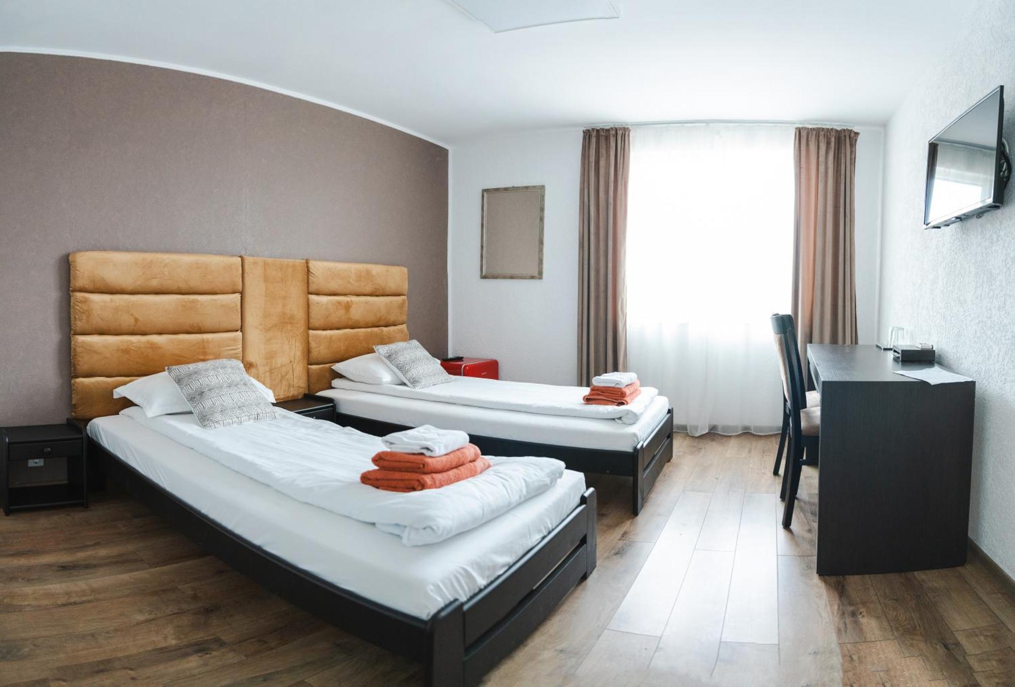 Myda Hotell Apahida Eksteriør bilde