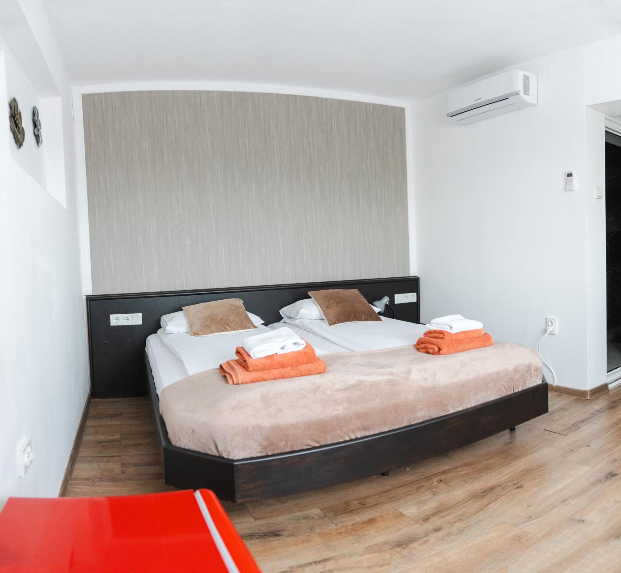 Myda Hotell Apahida Eksteriør bilde
